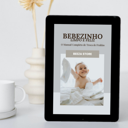 eBook - Bebezinho Limpo e Feliz tablet sobre a mesa