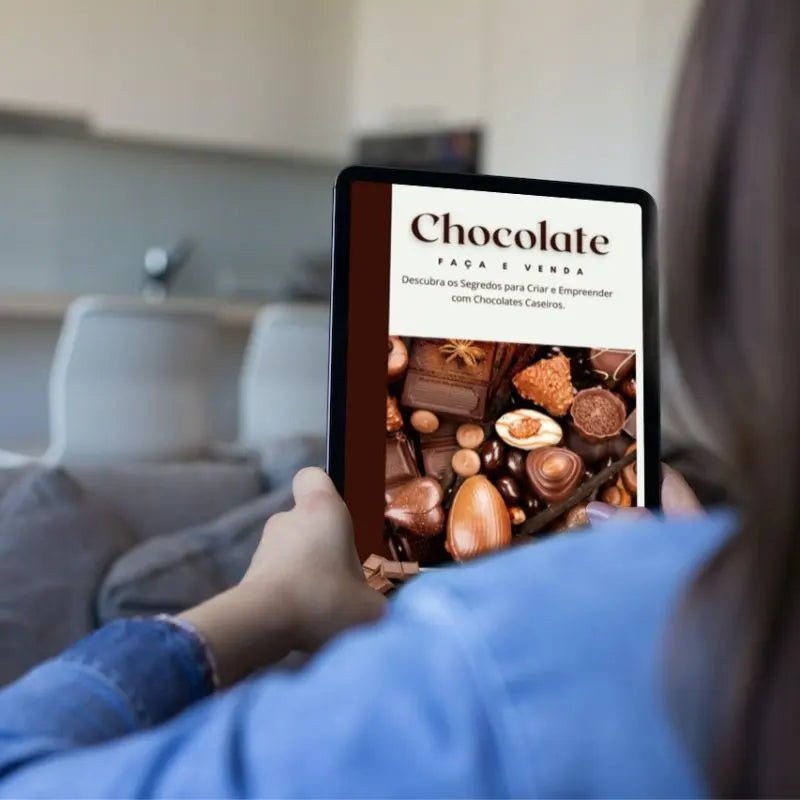 mulher lendo ebook chocolate faça e venda no tablet